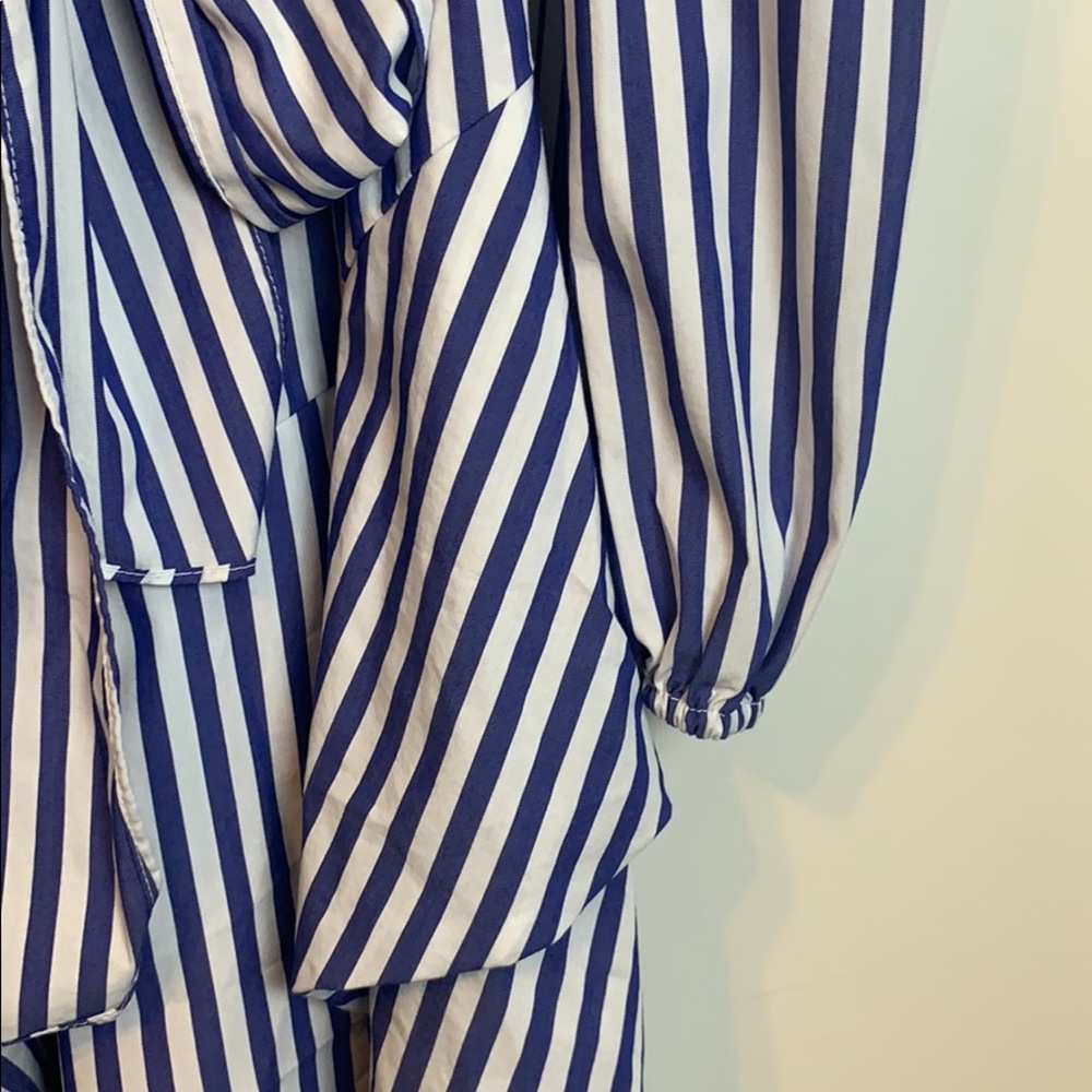 Dress - Picture 4 of 7